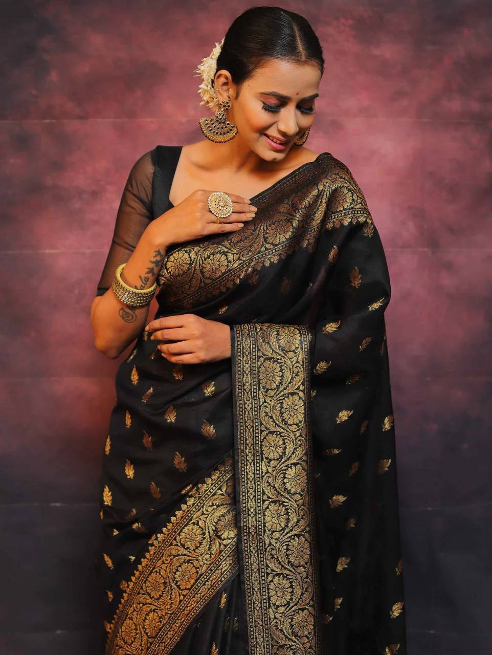 Emerald Grace Black Banarasi Silk Saree WIth Fabulouse Blouse Piece