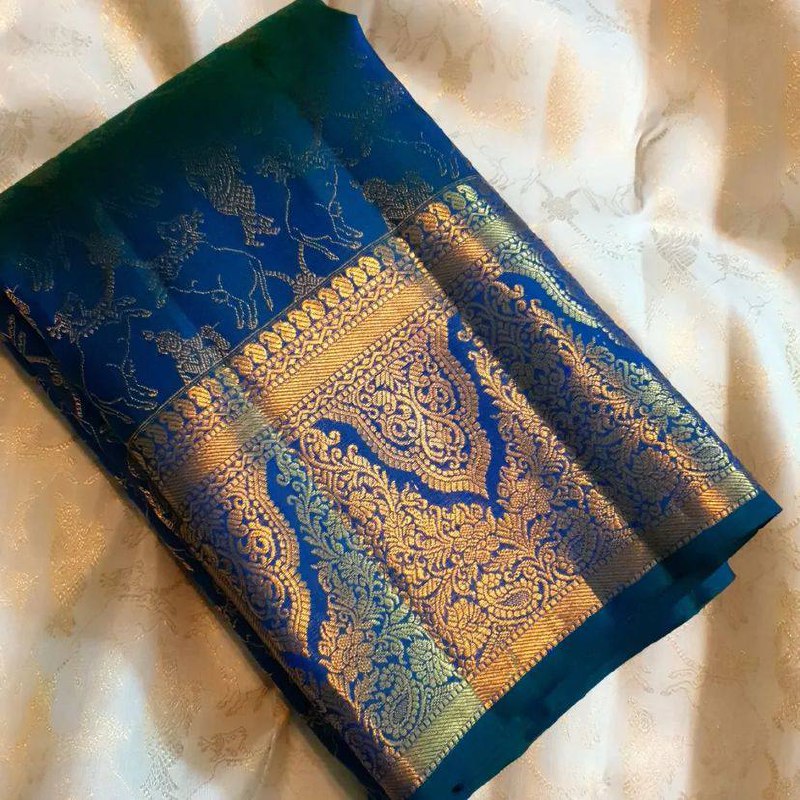 Kanha Blue Splendo Banarasi Silk Saree WIth Fabulouse Blouse Piece