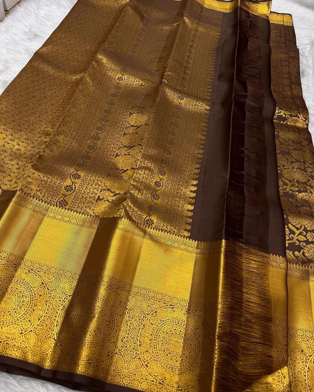 Chocolate Brown Banarasi Silk Saree With Charming Blouse Piece