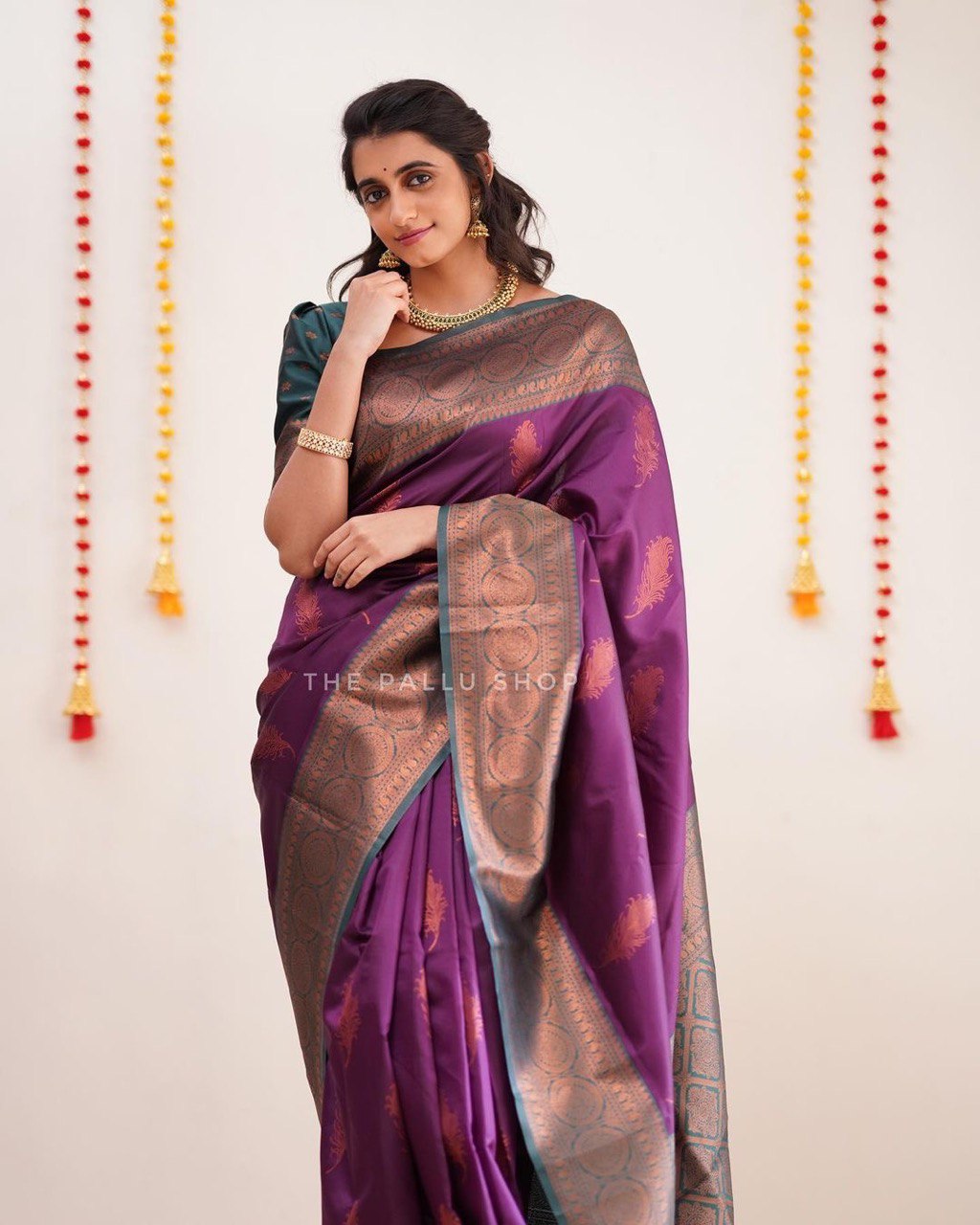 Komal Morpankh Purple Soft Silk Saree witch Attractive blouse piece