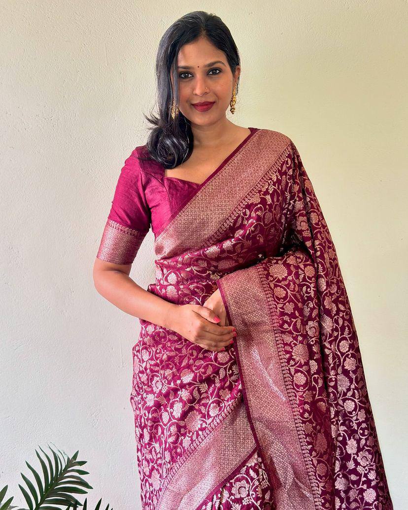 Vellingshaw Wine Banarasi Silk Saree WIth Fabulouse Blouse Piece