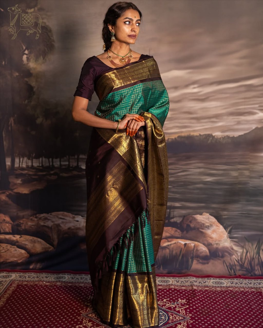 Pushpa – Emerald Green Banarasi Soft Silk Saree with Gold Checks &amp; Contrast Zari Border