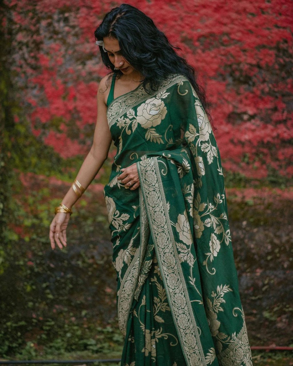 Knyaa's Belizzi Green Banarasi SIlk Saree With Nouveau Attached Blouse