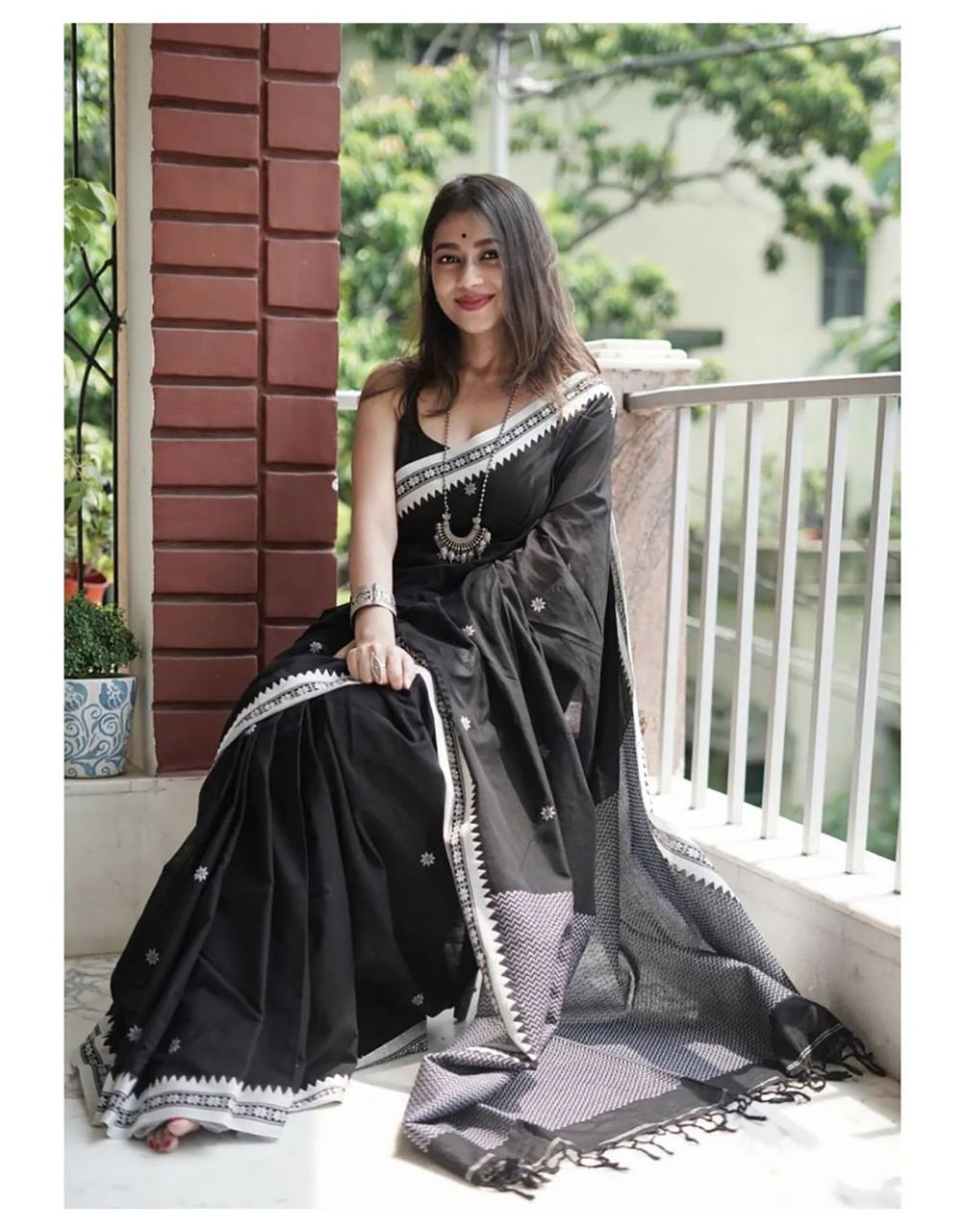 NIMIT SIlver Black Soft Linen Slub Saree With Mesmorising Blouse