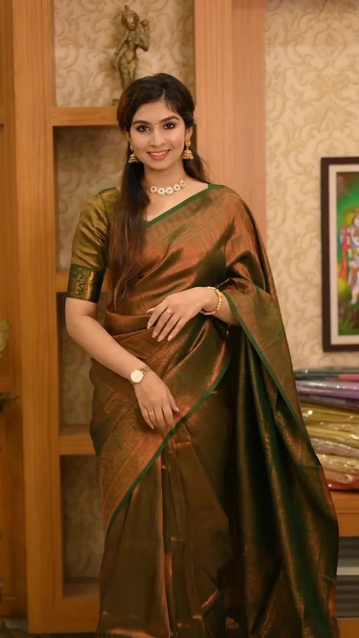 Vindhyanshi Green Soft Silk Saree With Attractive Blouse Piece Attached