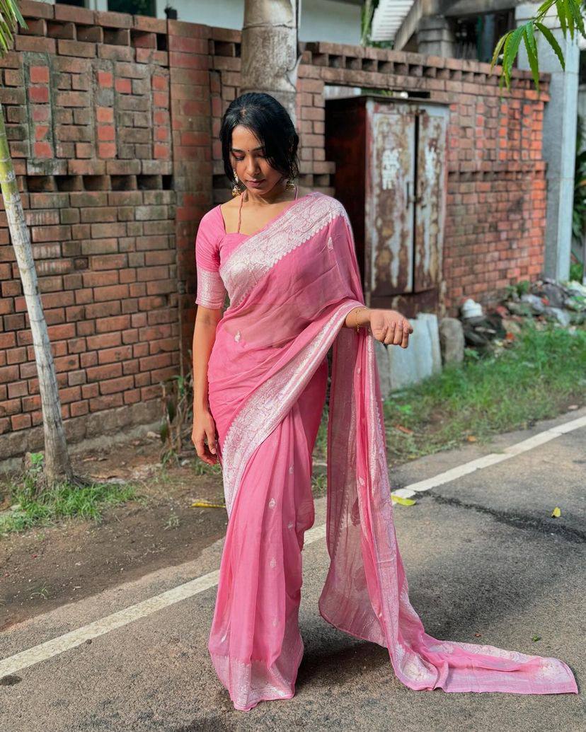 Beauteous OnionPink Soft Cotton Silk Saree With especial Blouse Attached