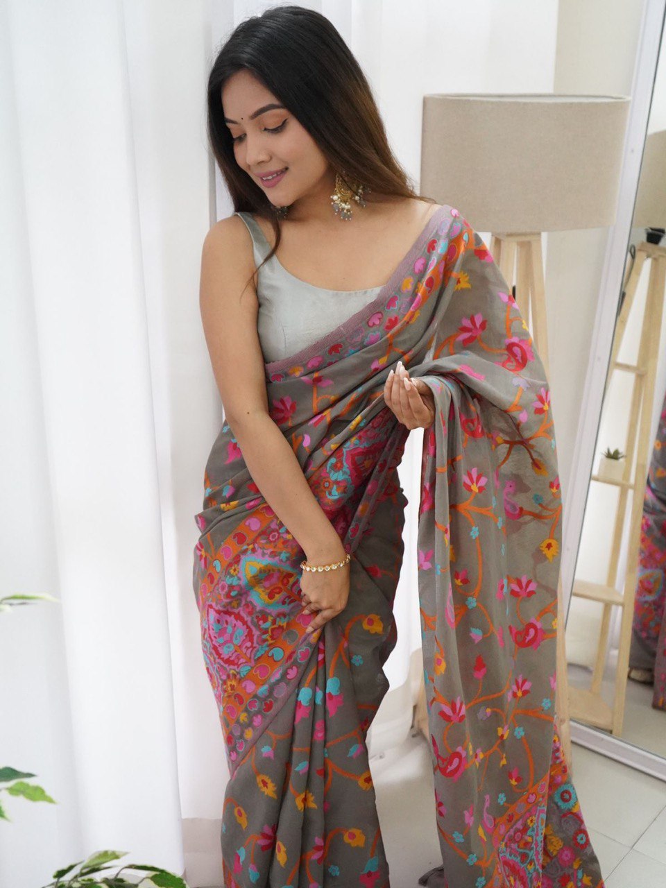 Mahira Grey Cotton Woven Kashmiri Saree