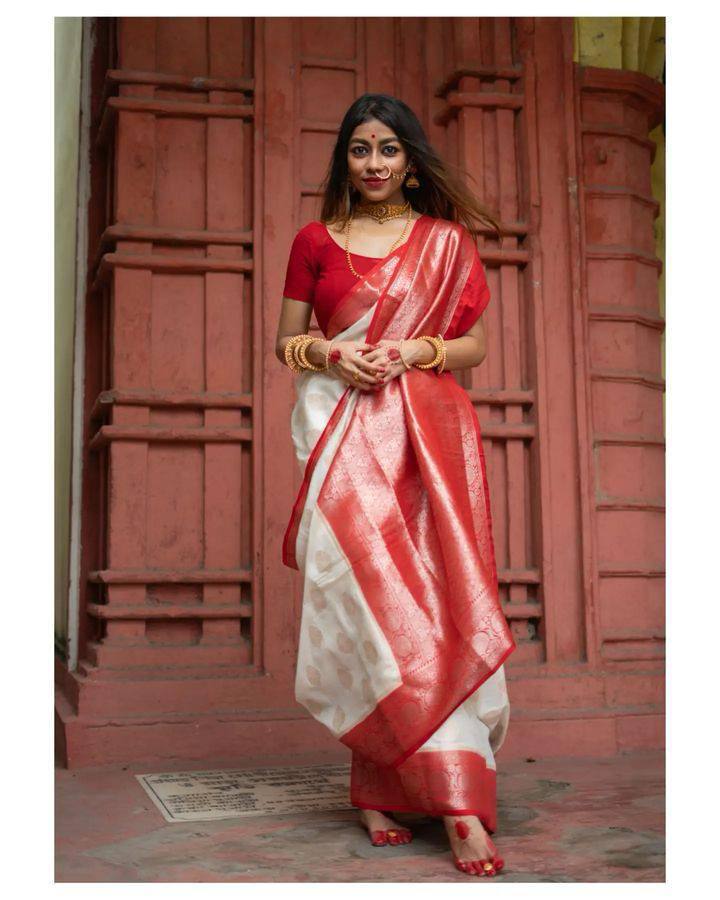 Outstanding White Red Soft Banarasi Silk Saree With Angelic Blouse Piece