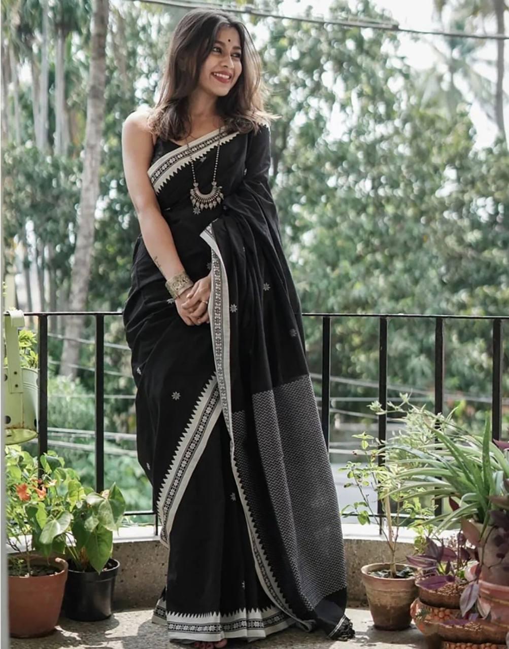 NIMIT SIlver Black Soft Linen Slub Saree With Mesmorising Blouse