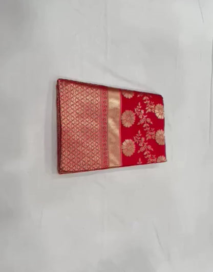 Ahaana Red Banarasi SIlk Saree With Mesmorising Blouse