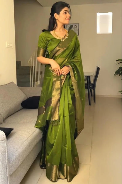 Bhavna - Green Pure Linen Silk Saree with Jacquard Weaving