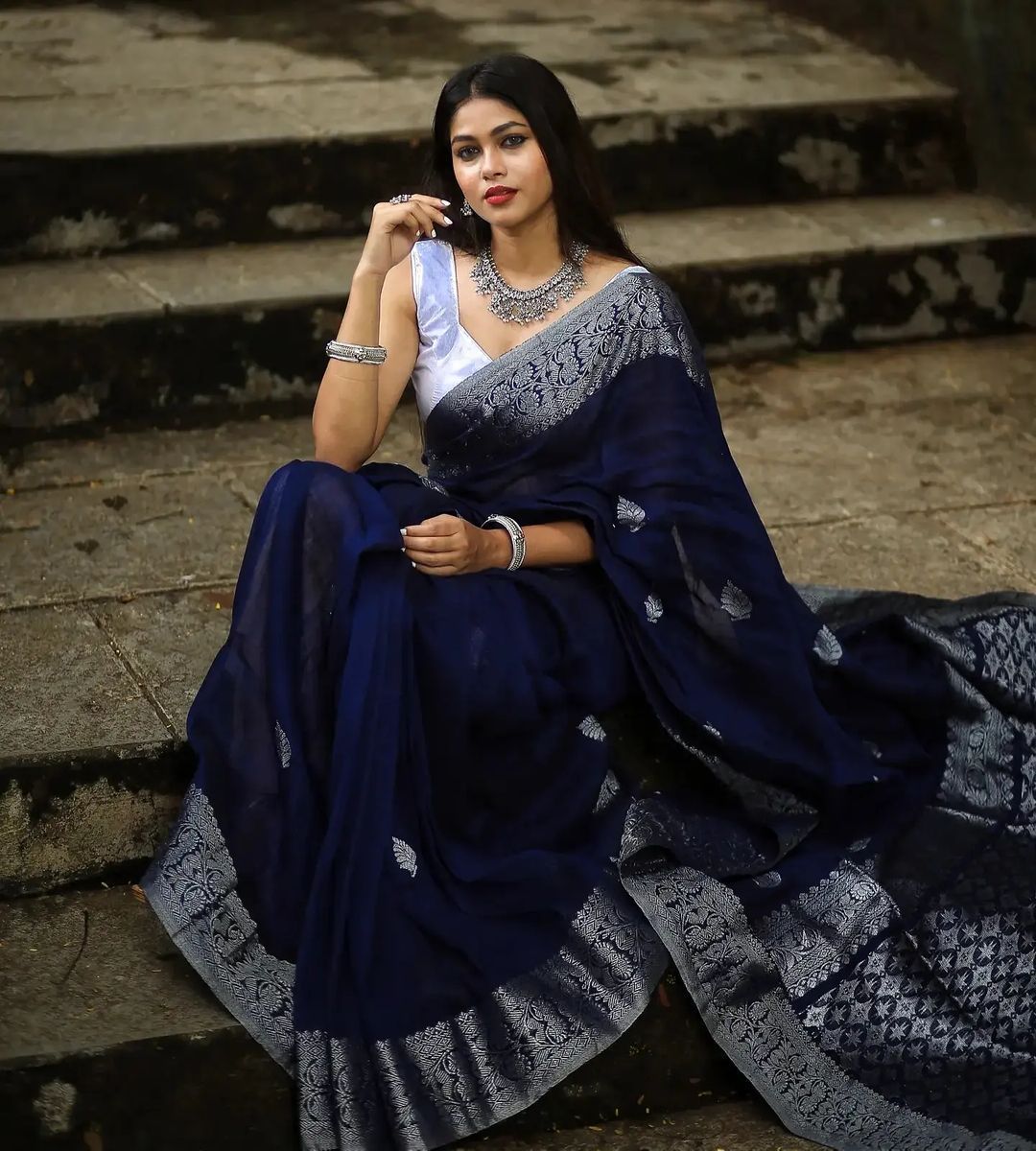 Riddhi Navy Blue Soft Banarasi Silk Saree With Abyys Blouse Piece