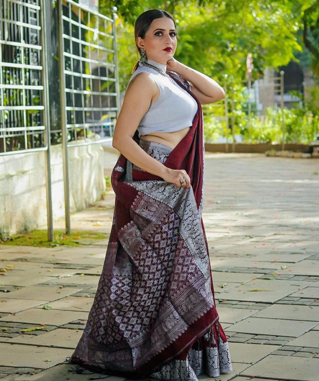 Riddhi Maroon Soft Banarasi Silk Saree With Abyys Blouse Piece