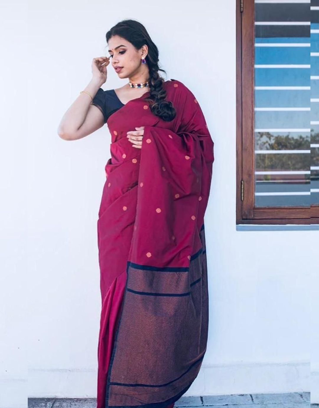 Puspa Magenta-Red Kanchipuram Silk Saree