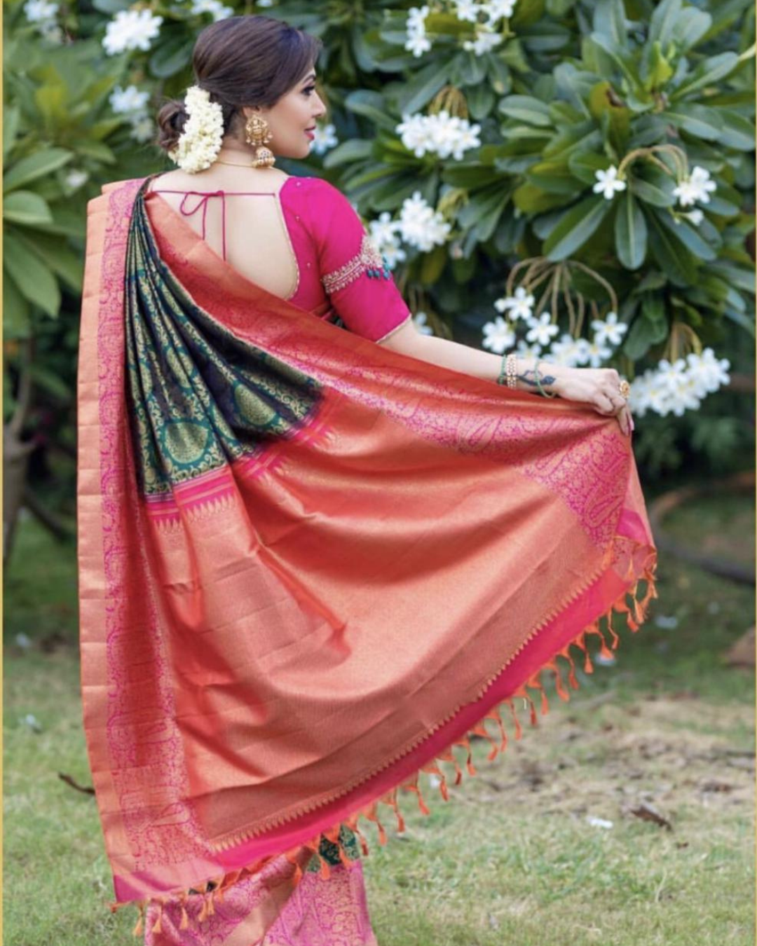 Tanuja Green-Pink Archaic Kanchi Soft Saree With Attached Blouse 