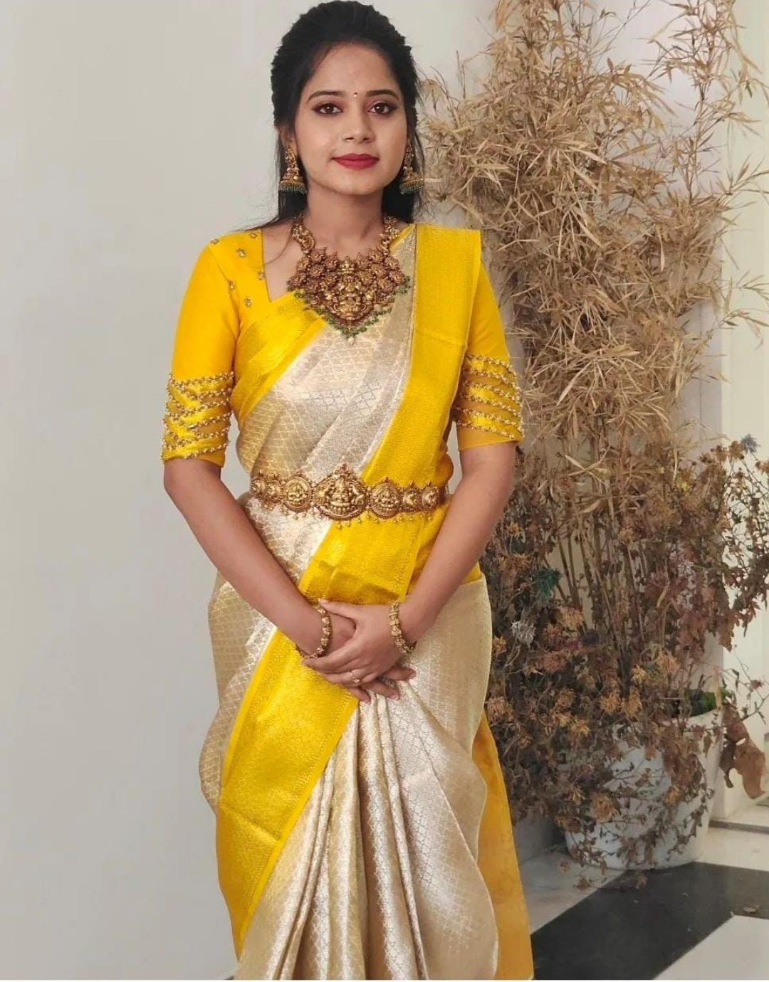 SUCHI WHITE YELLOW TRADITIONAL KANCHI SOFT SILK SARI WITH ATTACHED BLOUSE