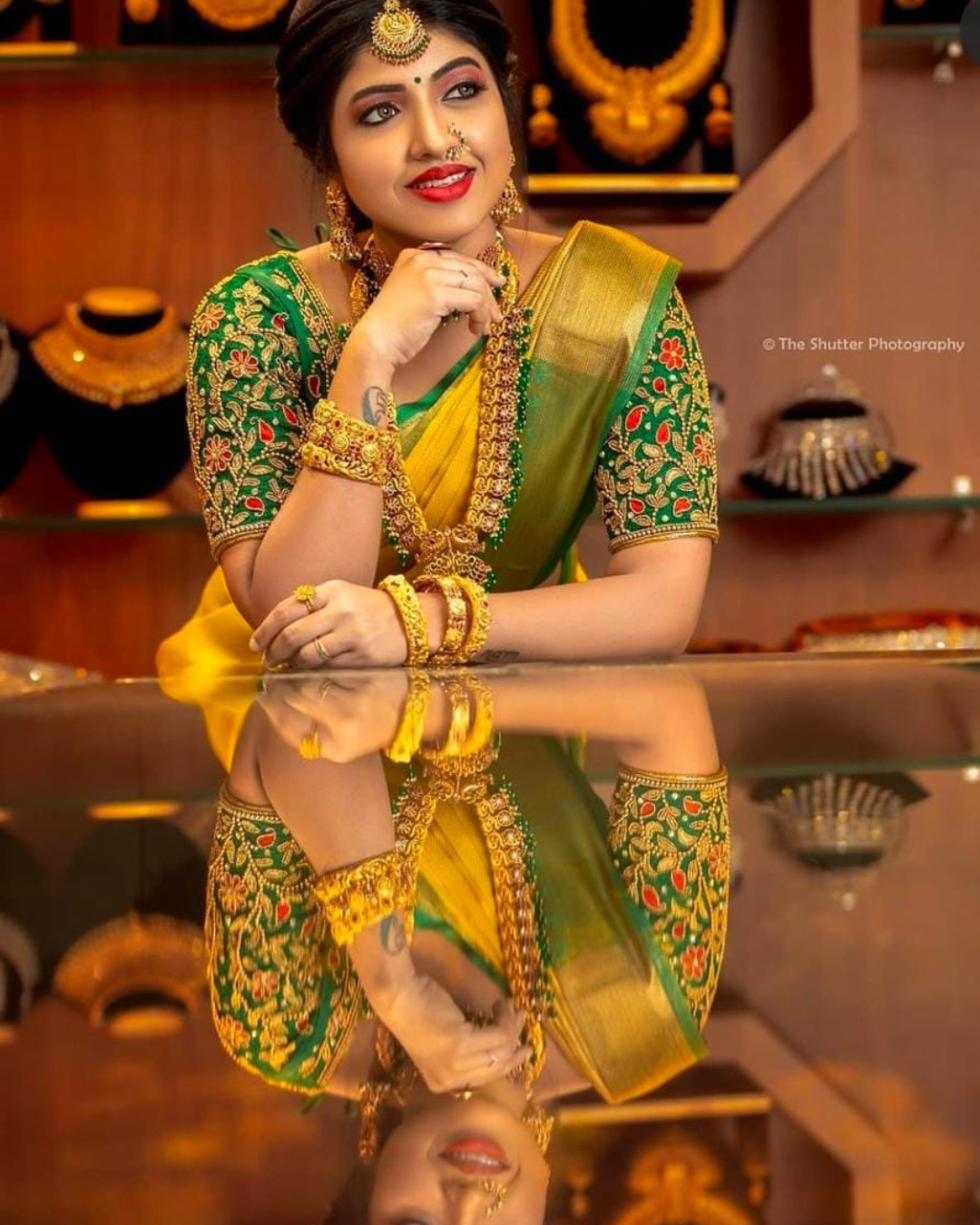 YELLOW GREEN VEL TRADITIONAL KANCHI SOFT SILK SARI WITH ATTACHED BLOUSE