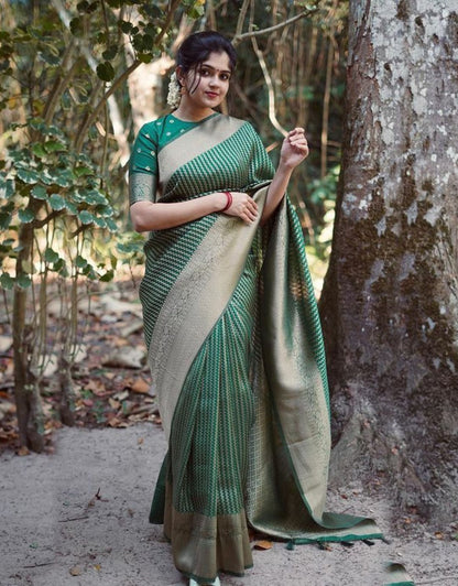 SANJU GREEN TRADITIONAL KANCHI SOFT SILK SARI WITH ATTACHED BLOUSE