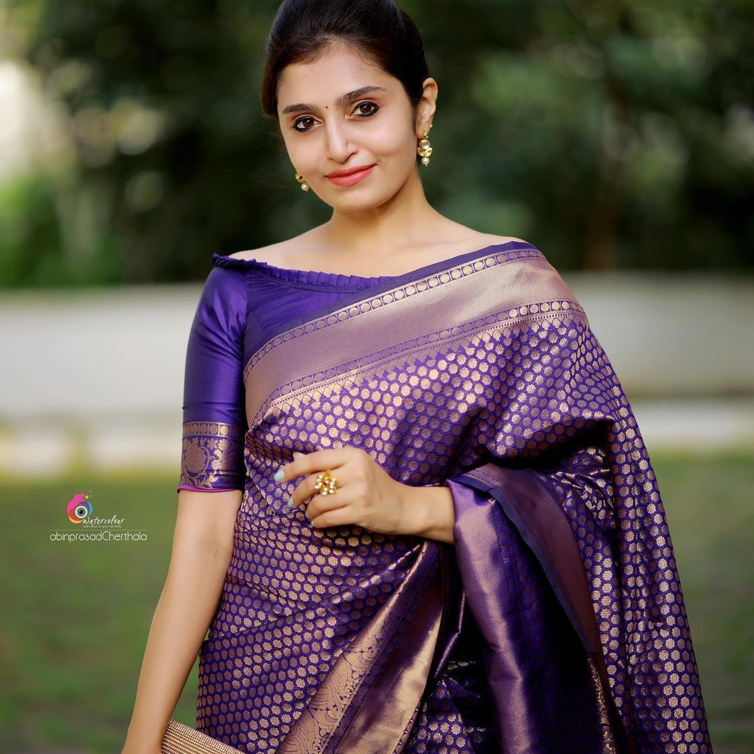 ALVIRA KANCHIPURAM ARCHAIC TRADITIONAL KANCHI SOFT SILK SARI WITH ATTACHED BLOUSE