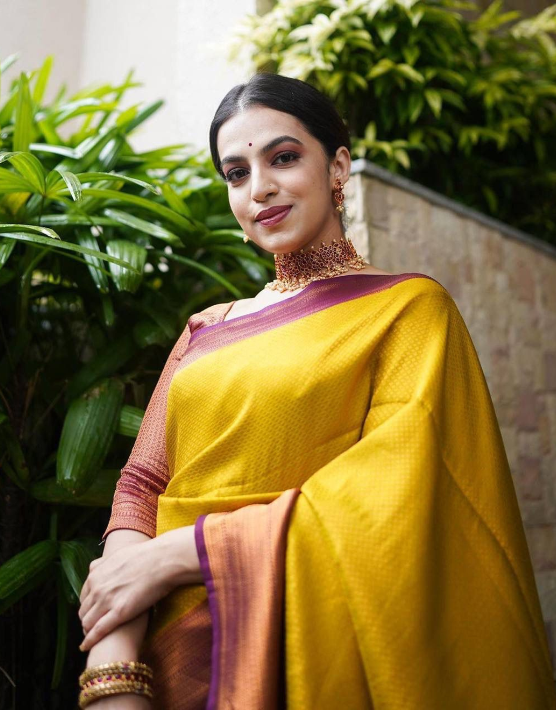 Yellow Maroon Traditional Soft Silk Saree With Attached Blouse 