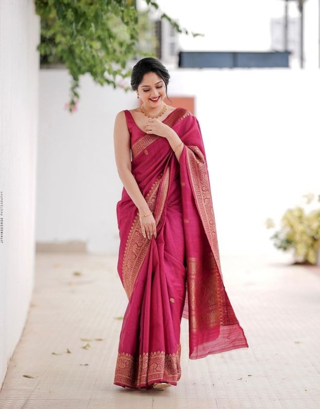 MAGENTA PINK TRADITIONAL KANCHI SOFT SILK SARI WITH ATTACHED BLOUSE