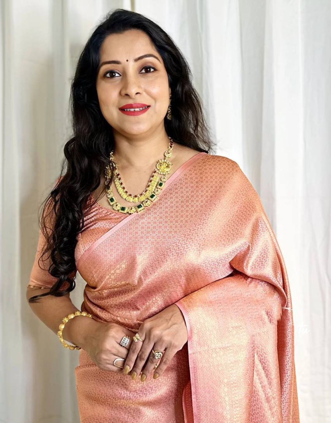 Mesory Peach Soft Silk Saree With Scintilla Blouse Piece