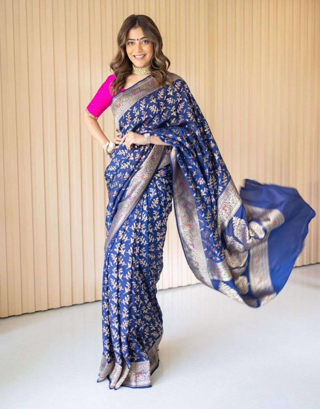 Amyra Navy Blue Kanchipuram Saree