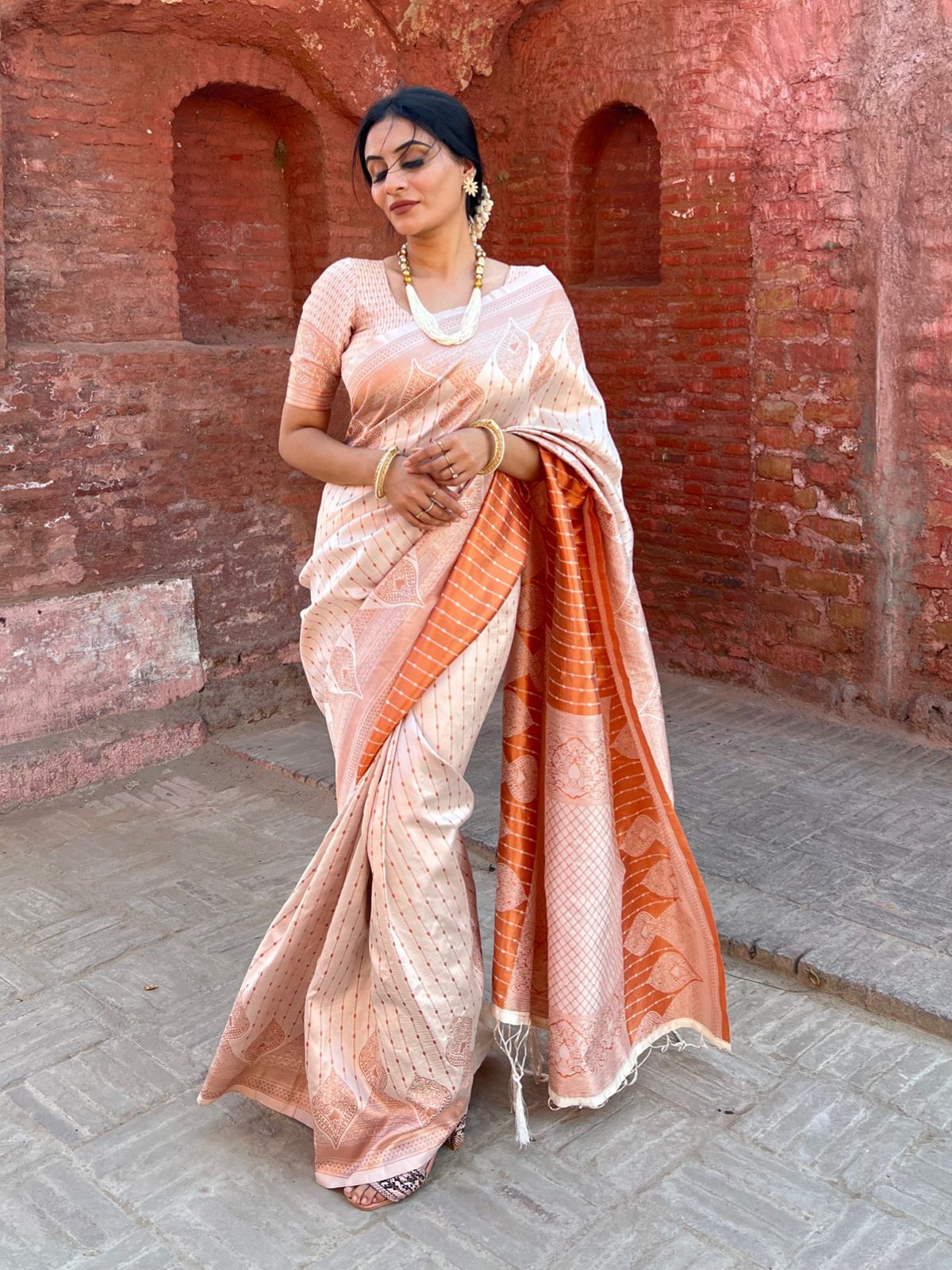 Kaveri Off White Soft Silk Saree With Cynosure Blouse