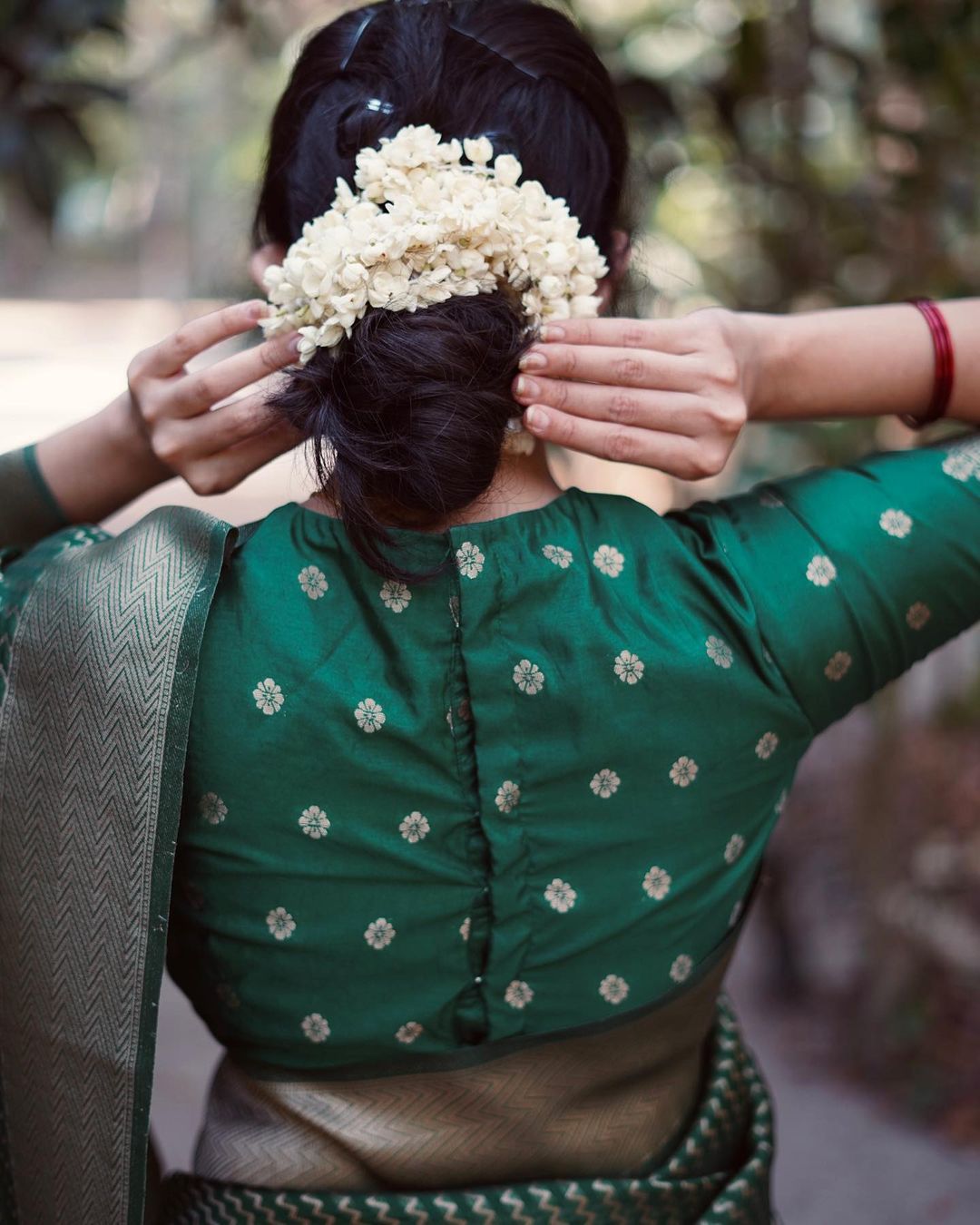 Seema Green Soft Silk Saree With Angelic Blouse Piece