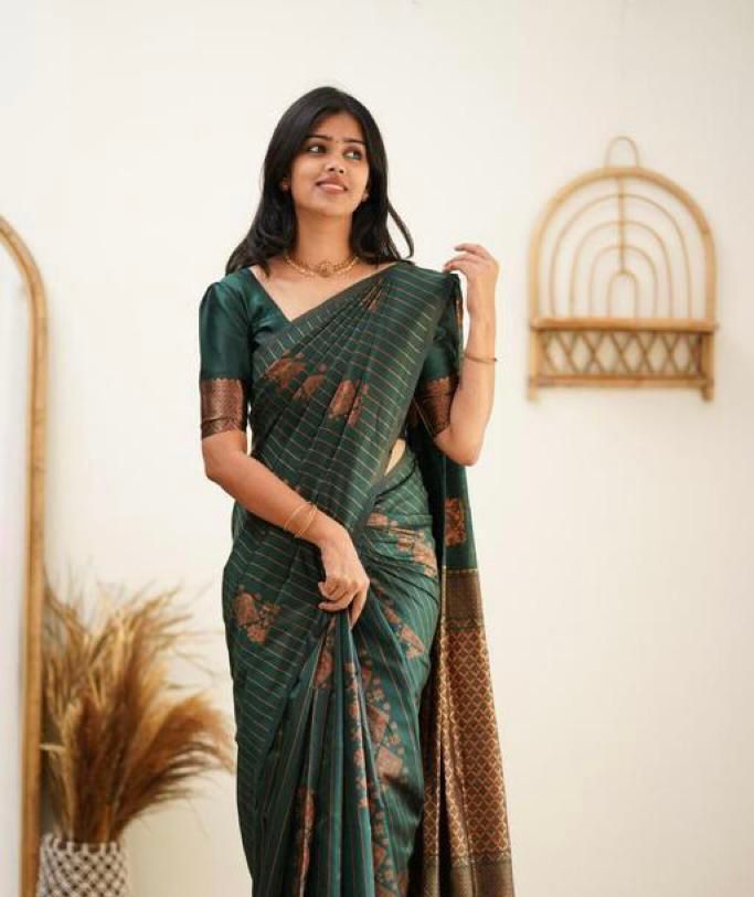 Jaya Dark Green Soft Silk Saree With Gorgeous Blouse Piece