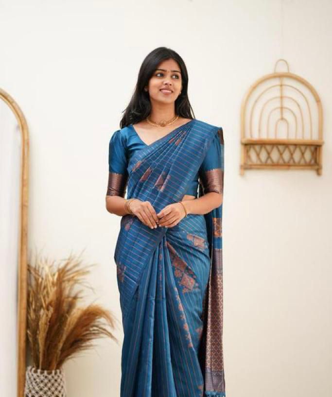 Jaya Dusk Blue Soft Silk Saree With Glowing Blouse Piece