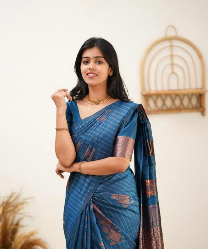 Jaya Dusk Blue Soft Silk Saree With Glowing Blouse Piece