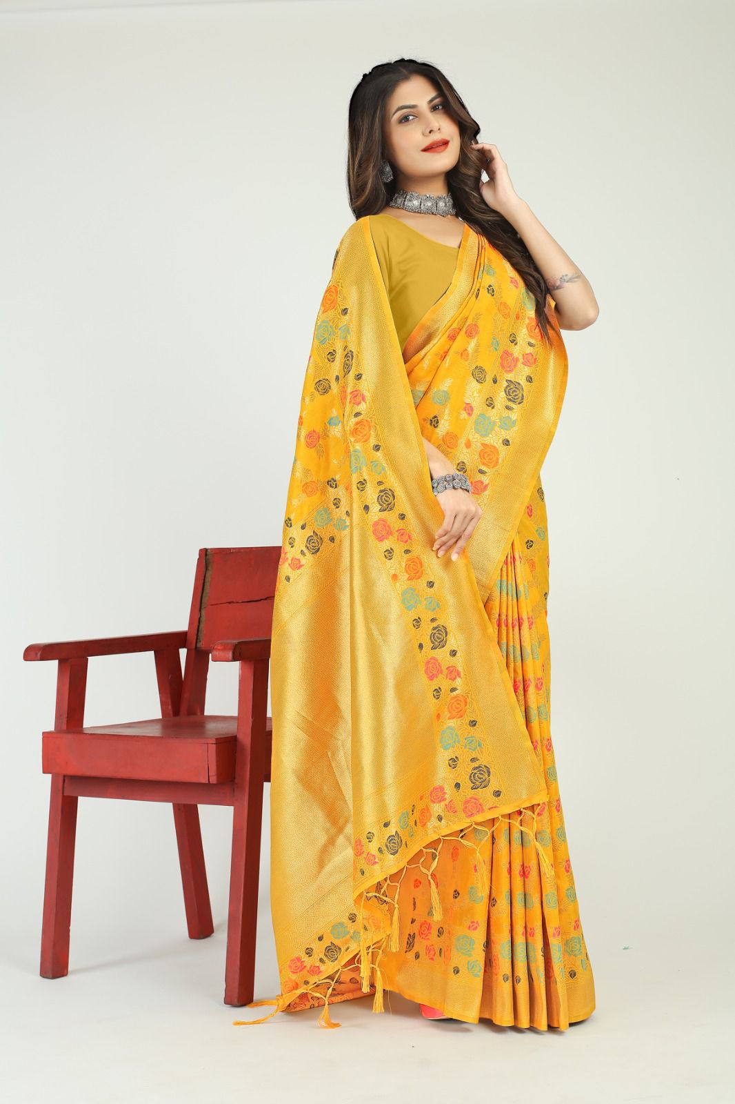 Jyoti Yellow Linen Cotton Silk Saree With Pleasing Blouse