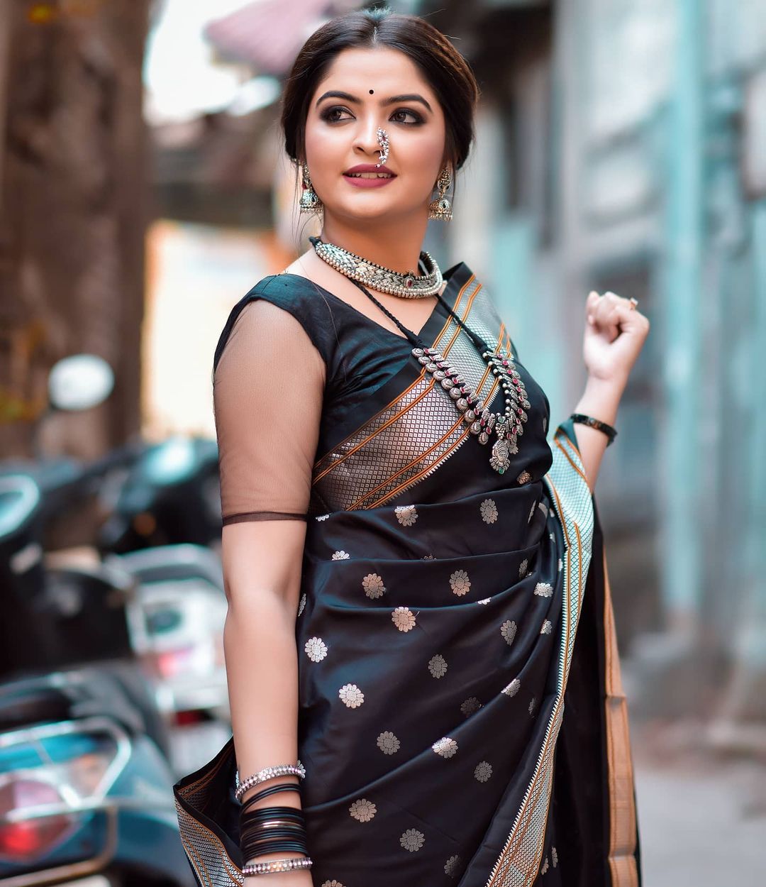 Kajal Black Paithani Silk Saree With Ethnic Blouse Piece