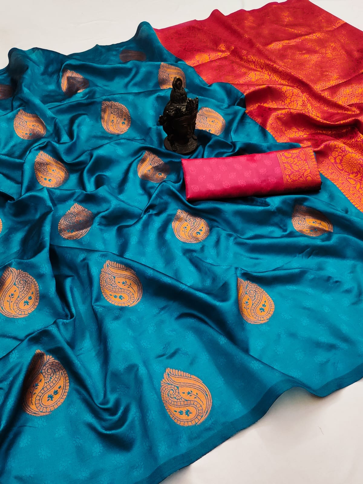 Maitri Venice Blue Coloured Soft Silk Saree With Attached Blouse