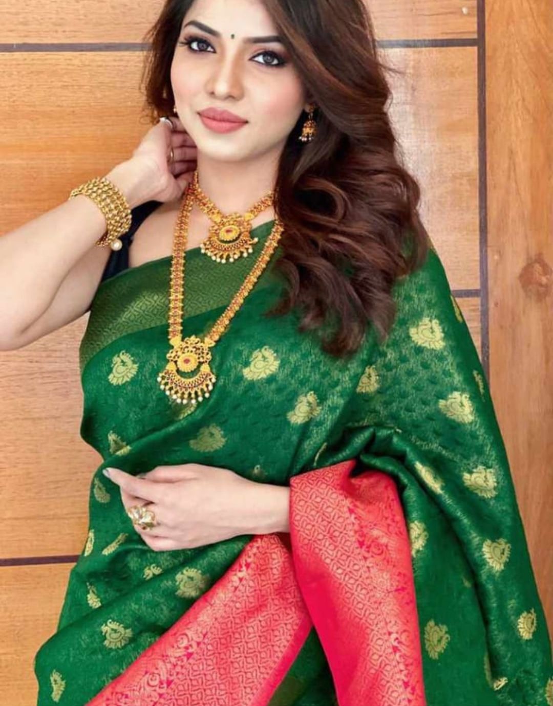 GREEN KUKDO TRADITIONAL KANCHI SOFT SILK SARI WITH ATTACHED BLOUSE